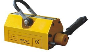 使用永磁起重機的注意事項